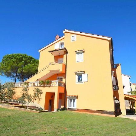 Apartments Mladenka Malinska Dış mekan fotoğraf